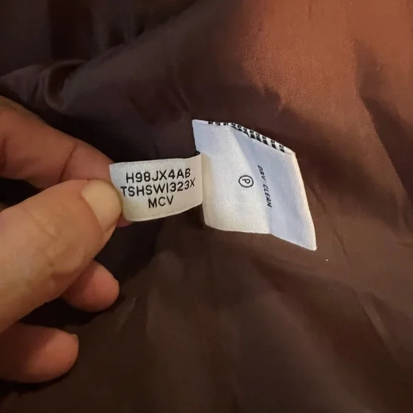 Blazer - Picture 9 of 9